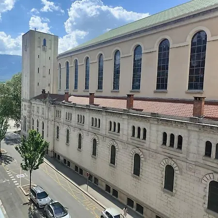 La Lena - Proche Gare & Lit Double Grenoble